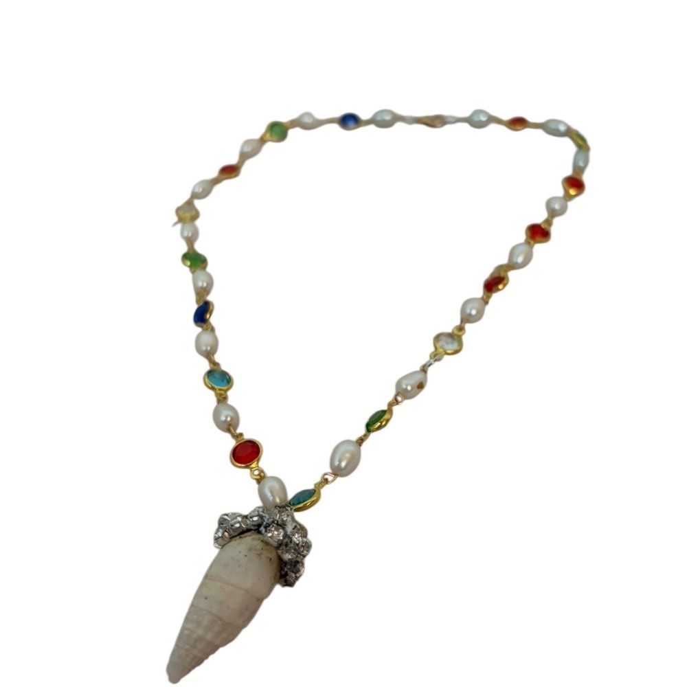 Unique Pearl Shell Pendant Necklace Mixed Gemstone Beaded Gold Tone Chain